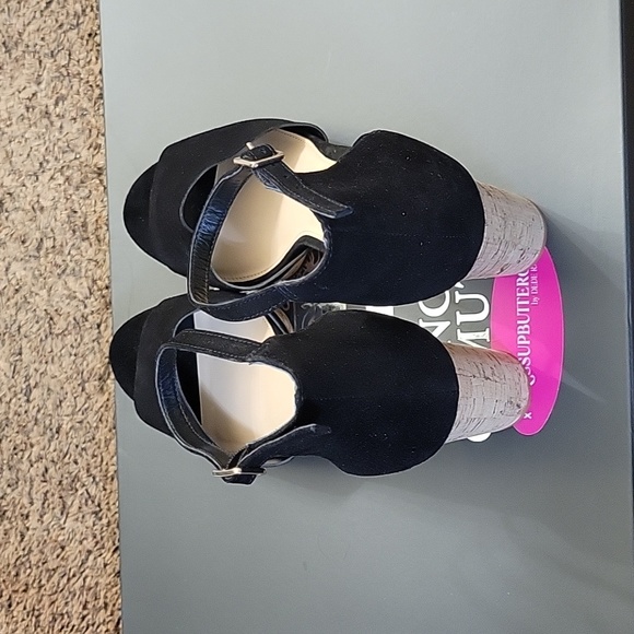 Vince Camuto Black Suede Ciestie Cork Platform Ankle Strap Peep-Toe Sand… - Picture 13 of 15